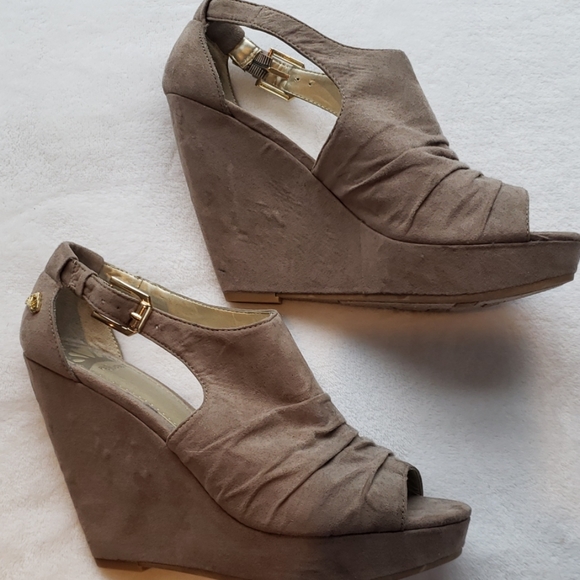 Fergalicious Shoes - Fergalicious womens wedge Sinclere sandals